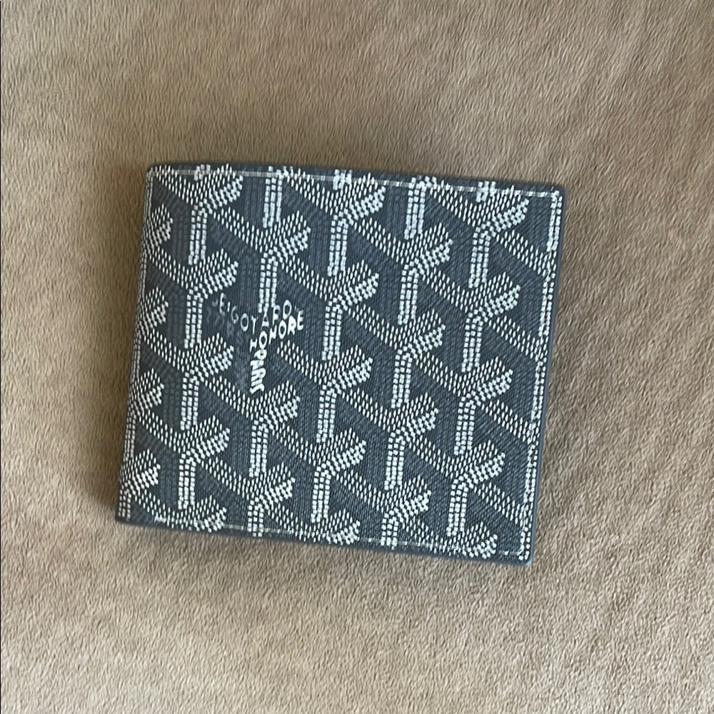 Goyard Gray Men’s Wallet